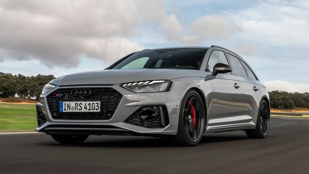 Recenzia nového Audi RS 4 Avant Competition 2022